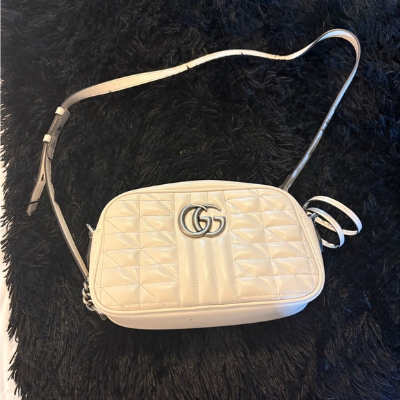 Gucci White Quilted Crossbody Bag - Picture 1 of 7